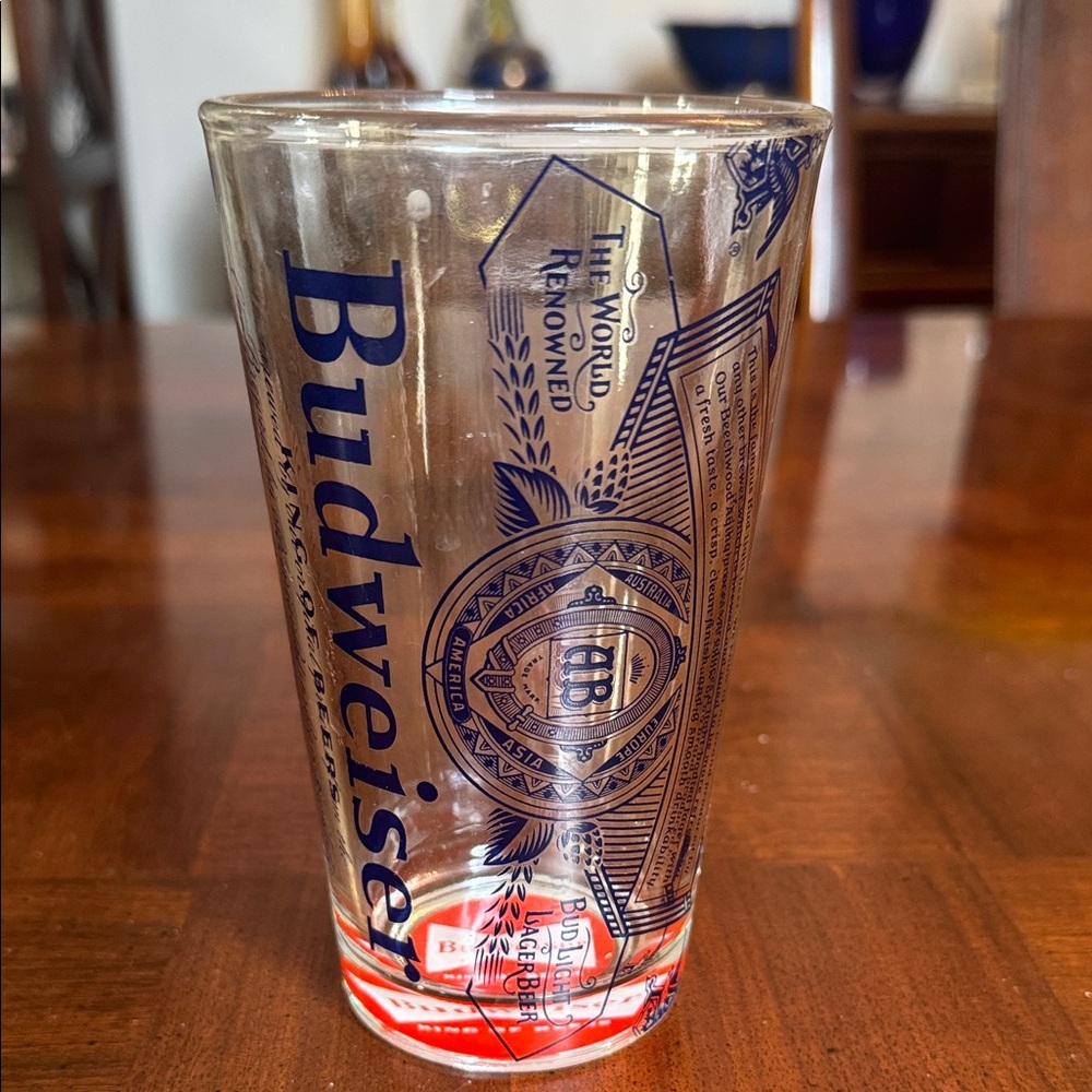 Classic Budweiser Beer Glass 16 oz.